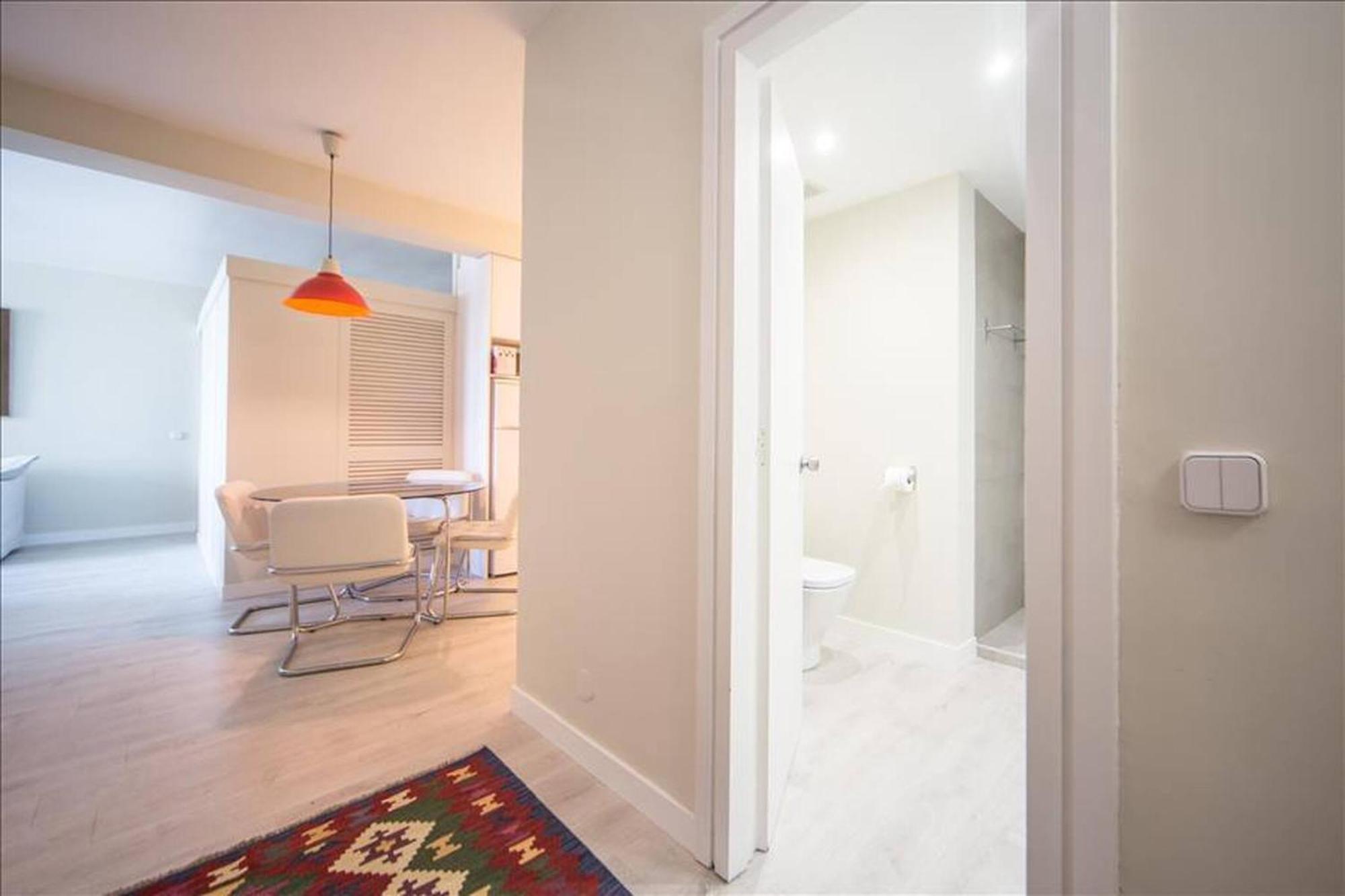 Colon Suites Madrid Exterior photo